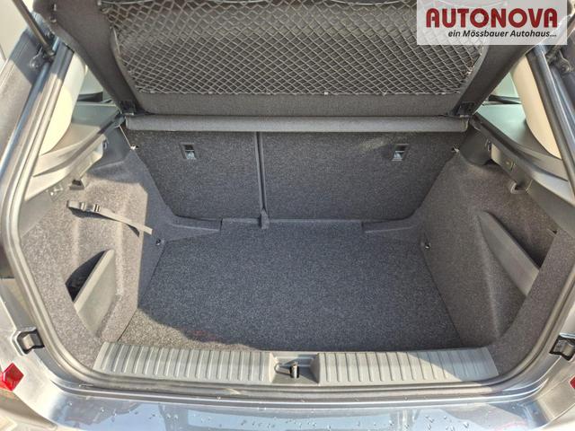 Skoda Kamiq 1.0 TSI 115PS DSG Selection R&uuml;ckf.Kamera PDC v+h Sitzheizung Klimaautomatik Skoda-Radio Apple CarPlay + Android Auto Tempomat Garantieverl&auml;ngerung 16"LM 