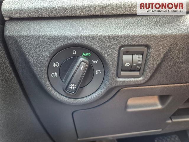 Skoda Kamiq 1.0 TSI 115PS DSG Selection AHK R&uuml;ckf.Kamera PDC v+h Sitzheizung Klimaautomatik Skoda-Radio Apple CarPlay + Android Auto Tempomat Garantieverl&auml;ngerung 16"LM 