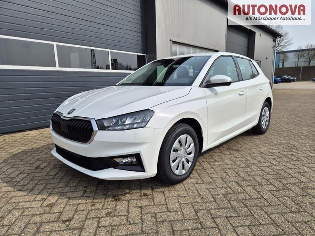Skoda Fabia 1.0 TSI 95PS Selection 5-t&uuml;rig R&uuml;ckf.Kamera Parksensoren Sitzheizung Multifunktionslenkrad Klima Skoda-Radio Bluetooth Touchscreen Tempomat Nebelsch. Apple CarPlay + Android Auto 