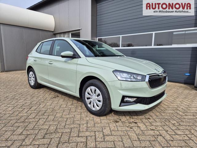 Skoda Fabia 1.0 TSI 95PS Selection 5-t&uuml;rig R&uuml;ckf.Kamera Parksensoren Sitzheizung Multifunktionslenkrad Klima Skoda-Radio Bluetooth Touchscreen Tempomat Nebelsch. Apple CarPlay + Android Auto 