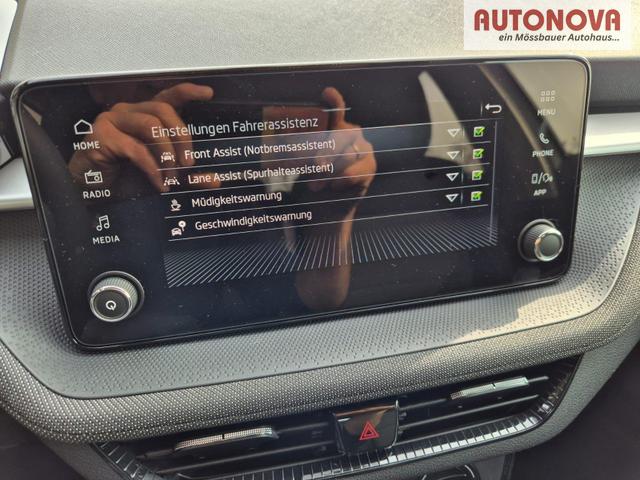 Skoda Fabia 1.0 TSI 95PS Selection 5-t&uuml;rig R&uuml;ckf.Kamera Parksensoren Sitzheizung Multifunktionslenkrad Klima Skoda-Radio Bluetooth Touchscreen Tempomat Nebelsch. Apple CarPlay + Android Auto 