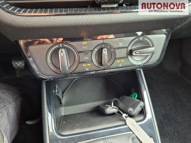 Skoda Fabia 1.0 TSI 95PS Selection 5-t&uuml;rig R&uuml;ckf.Kamera Parksensoren Sitzheizung Multifunktionslenkrad Klima Skoda-Radio Bluetooth Touchscreen Tempomat Nebelsch. Apple CarPlay + Android Auto 