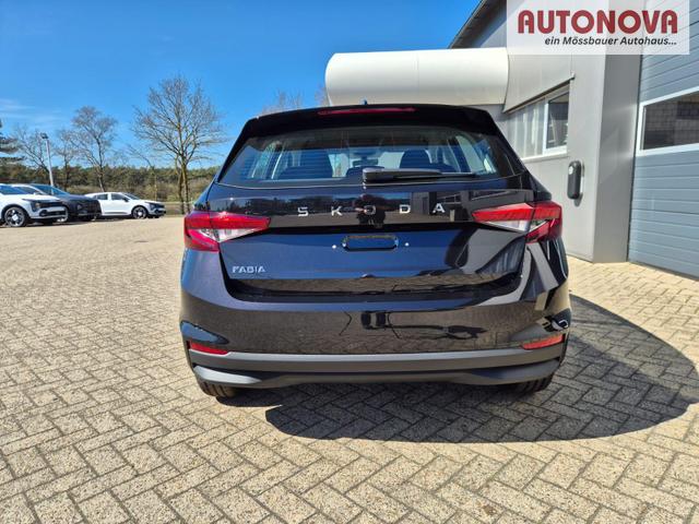 Skoda Fabia 1.0 TSI 95PS Selection 5-t&uuml;rig R&uuml;ckf.Kamera Parksensoren Sitzheizung Multifunktionslenkrad Klima Skoda-Radio Bluetooth Touchscreen Tempomat Nebelsch. Apple CarPlay + Android Auto 