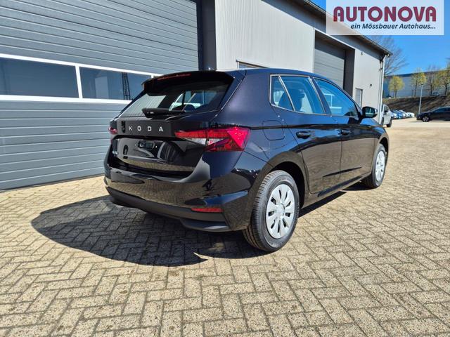 Skoda Fabia 1.0 TSI 95PS Selection 5-t&uuml;rig R&uuml;ckf.Kamera Parksensoren Sitzheizung Multifunktionslenkrad Klima Skoda-Radio Bluetooth Touchscreen Tempomat Nebelsch. Apple CarPlay + Android Auto 