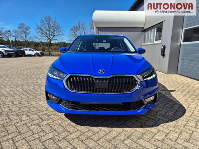 Skoda Fabia 1.0 TSI 95PS Selection 5-t&uuml;rig R&uuml;ckf.Kamera Parksensoren Sitzheizung Multifunktionslenkrad Klima Skoda-Radio Bluetooth Touchscreen Tempomat Nebelsch. Apple CarPlay + Android Auto 