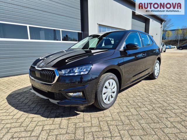 Skoda Fabia 1.0 TSI 95PS Selection 5-t&uuml;rig R&uuml;ckf.Kamera Parksensoren Sitzheizung Multifunktionslenkrad Klima Skoda-Radio Bluetooth Touchscreen Tempomat Nebelsch. Apple CarPlay + Android Auto 