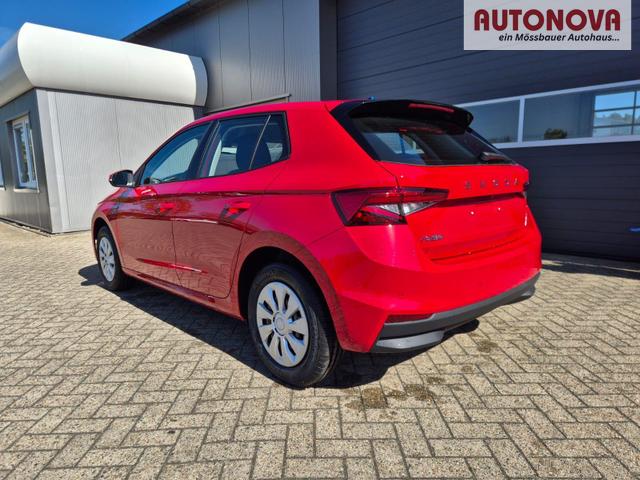 Skoda Fabia 1.0 TSI 95PS Selection 5-t&uuml;rig R&uuml;ckf.Kamera Parksensoren Sitzheizung Multifunktionslenkrad Klima Skoda-Radio Bluetooth Touchscreen Tempomat Nebelsch. Apple CarPlay + Android Auto 