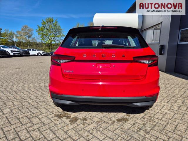 Skoda Fabia 1.0 TSI 95PS Selection 5-t&uuml;rig R&uuml;ckf.Kamera Parksensoren Sitzheizung Multifunktionslenkrad Klima Skoda-Radio Bluetooth Touchscreen Tempomat Nebelsch. Apple CarPlay + Android Auto 