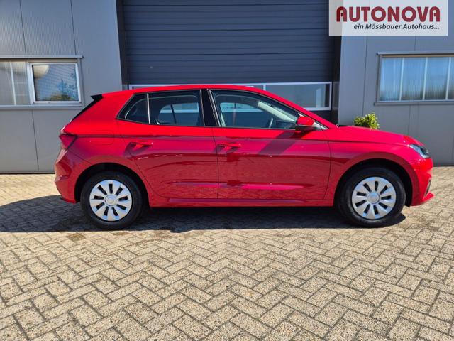 Skoda Fabia 1.0 TSI 95PS Selection 5-t&uuml;rig R&uuml;ckf.Kamera Parksensoren Sitzheizung Multifunktionslenkrad Klima Skoda-Radio Bluetooth Touchscreen Tempomat Nebelsch. Apple CarPlay + Android Auto 