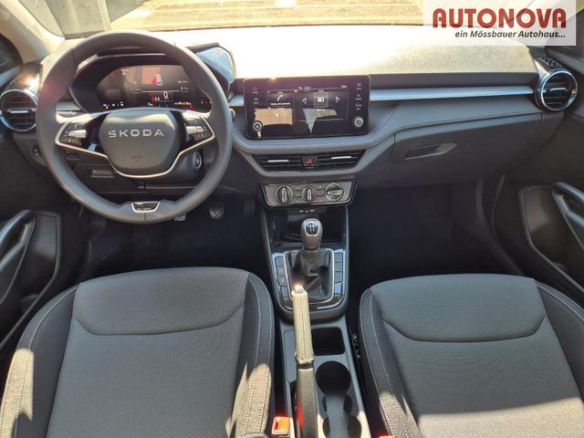 Skoda Fabia 1.0 TSI 95PS Selection 5-t&uuml;rig R&uuml;ckf.Kamera Parksensoren Sitzheizung Multifunktionslenkrad Klima Skoda-Radio Bluetooth Touchscreen Tempomat Nebelsch. Apple CarPlay + Android Auto 