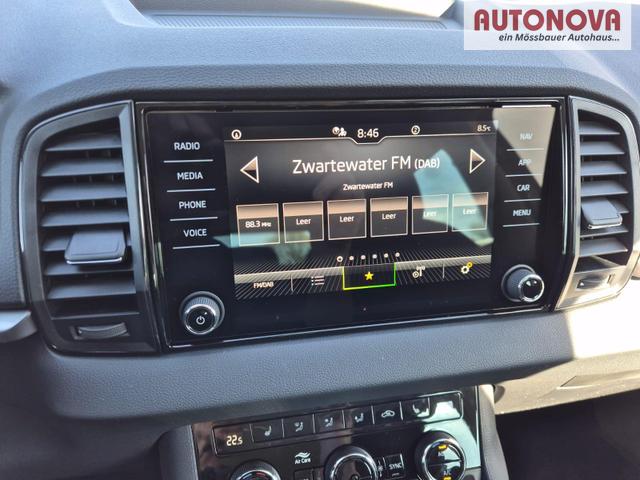 Skoda Karoq 1.5 TSI 150PS DSG Selection Klimaautomatik Sitzheizung Lenkradheizung ACC PDC v+h R&uuml;ckf.Kamera abg.Scheiben Apple CarPlay Android Auto 17"LM 
