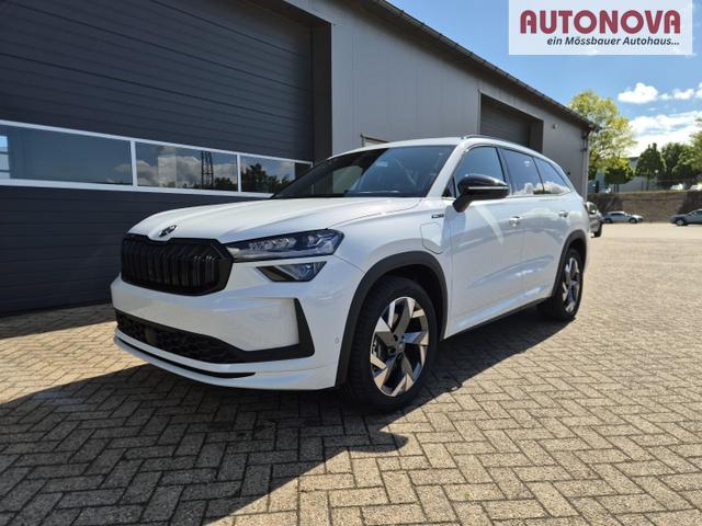Skoda Kodiaq Sportline 1.5 TSI 204PS PHEV DSG schwenkb. AHK elektr. PanoDach HUD Alcantara PDC v+h 360&deg;Kamera CANTON Sound Klimaautomatik Sitzheizung Lenkradheizung Navi Apple CarPlay Android Auto 2xKeyless 19"LM vollelektr. Reichweite 116KM 