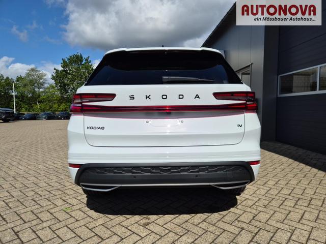 Skoda Kodiaq Sportline 1.5 TSI 204PS PHEV DSG schwenkb. AHK elektr. PanoDach HUD Alcantara PDC v+h 360&deg;Kamera CANTON Sound Klimaautomatik Sitzheizung Lenkradheizung Navi Apple CarPlay Android Auto 2xKeyless 19"LM vollelektr. Reichweite 116KM 