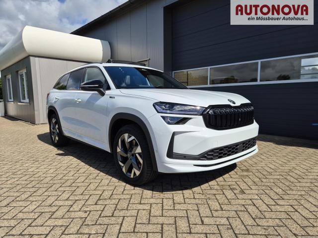 Skoda Kodiaq Sportline 1.5 TSI 204PS PHEV DSG schwenkb. AHK elektr. PanoDach HUD Alcantara PDC v+h 360&deg;Kamera CANTON Sound Klimaautomatik Sitzheizung Lenkradheizung Navi Apple CarPlay Android Auto 2xKeyless 19"LM vollelektr. Reichweite 116KM 