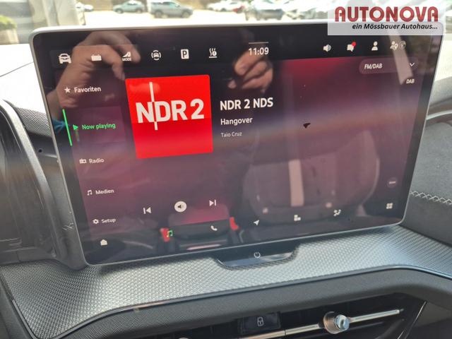 Skoda Kodiaq Sportline 1.5 TSI 204PS PHEV DSG schwenkb. AHK elektr. PanoDach HUD Alcantara PDC v+h 360&deg;Kamera CANTON Sound Klimaautomatik Sitzheizung Lenkradheizung Navi Apple CarPlay Android Auto 2xKeyless 19"LM vollelektr. Reichweite 116KM 
