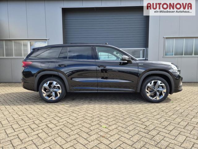 Skoda Kodiaq Sportline 1.5 TSI 204PS PHEV DSG schwenkb. AHK elektr. PanoDach HUD Alcantara PDC v+h 360&deg;Kamera CANTON Sound Klimaautomatik Sitzheizung Lenkradheizung Navi Apple CarPlay Android Auto 2xKeyless 19"LM vollelektr. Reichweite 116KM 