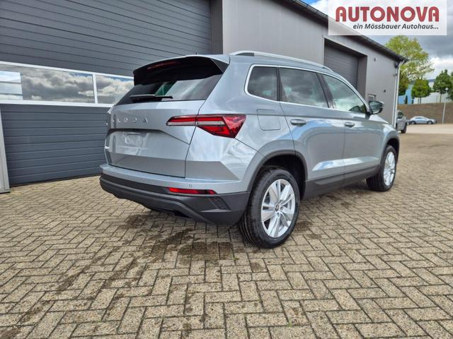 Skoda Karoq 1.5 TSI 150PS DSG Selection Klimaautomatik Sitzheizung Lenkradheizung ACC PDC v+h R&uuml;ckf.Kamera abg.Scheiben Apple CarPlay Android Auto 17"LM 
