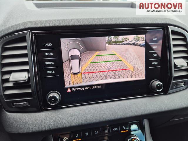 Skoda Karoq 1.5 TSI 150PS DSG Selection Klimaautomatik Sitzheizung Lenkradheizung ACC PDC v+h R&uuml;ckf.Kamera abg.Scheiben Apple CarPlay Android Auto 17"LM 