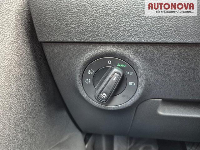 Skoda Karoq 1.5 TSI 150PS DSG Selection Klimaautomatik Sitzheizung Lenkradheizung ACC PDC v+h R&uuml;ckf.Kamera abg.Scheiben Apple CarPlay Android Auto 17"LM 