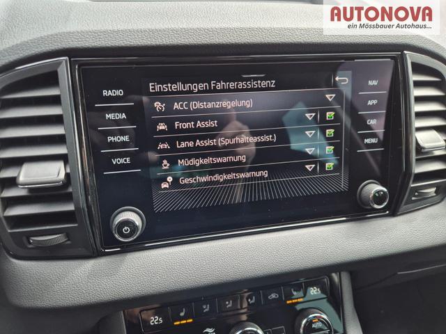 Skoda Karoq 1.5 TSI 150PS DSG Selection Klimaautomatik Sitzheizung Lenkradheizung ACC PDC v+h R&uuml;ckf.Kamera abg.Scheiben Apple CarPlay Android Auto 17"LM 