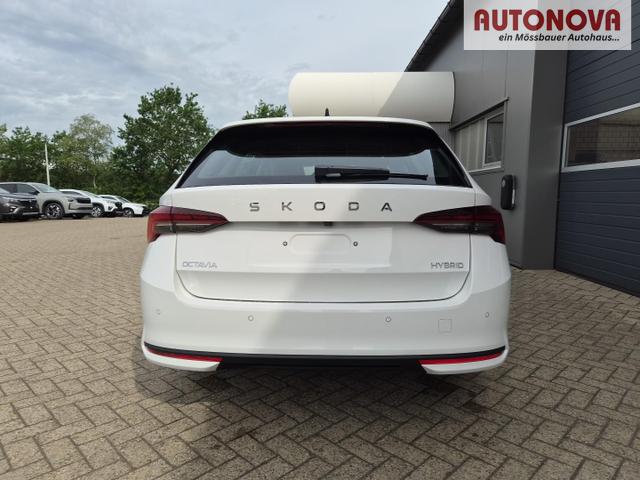 Skoda Octavia Combi 1.5 TSI 150PS m-HEV DSG Selection AHK Klimaautomatik ACC PDC v+h R&uuml;ckf.Kamera Sitzheizung TWA Apple CarPlay Android Auto 16"LM 