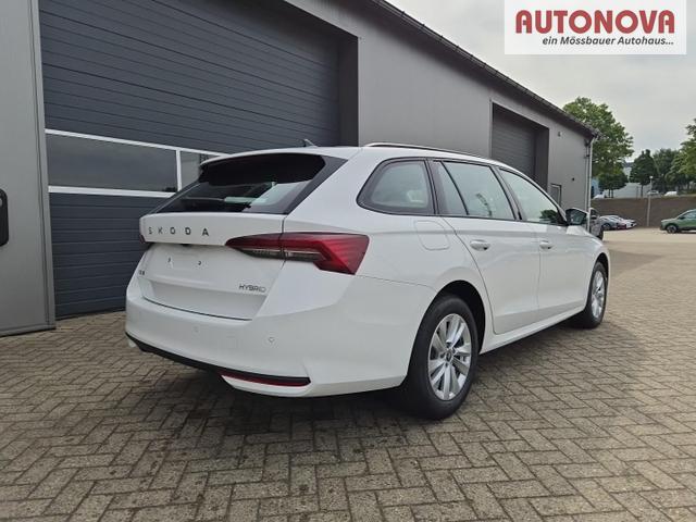 Skoda Octavia Combi 1.5 TSI 150PS m-HEV DSG Selection AHK Klimaautomatik ACC PDC v+h R&uuml;ckf.Kamera Sitzheizung TWA Apple CarPlay Android Auto 16"LM 