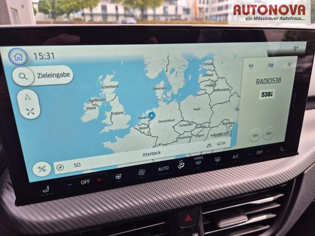 Ford Kuga ST-Line X 243PS PHEV Automatik HuD Matrix-LED schwenkb. AHK elektr. PanoDach Sitzheizung v+h Lenkradheizung Frontscheibe beheizb. Navi SYNC4 Apple CarPlay Android Auto Touchscreen PDC 4xKamera 2xKeyless B+O Sound 18"LM vollelektr. Reichweite 65K 