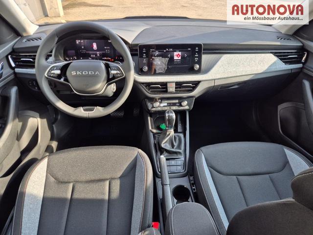 Skoda Kamiq 1.0 TSI 115PS DSG Selection R&uuml;ckf.Kamera PDC v+h Sitzheizung Klimaautomatik Skoda-Radio Apple CarPlay + Android Auto Tempomat Garantieverl&auml;ngerung 16"LM 