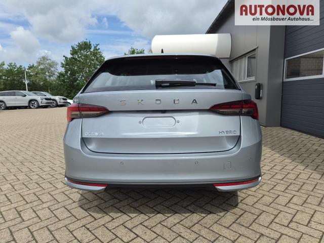 Skoda Octavia Combi 1.5 TSI 150PS m-HEV DSG Selection AHK Klimaautomatik ACC PDC v+h R&uuml;ckf.Kamera Sitzheizung TWA Apple CarPlay Android Auto 16"LM 
