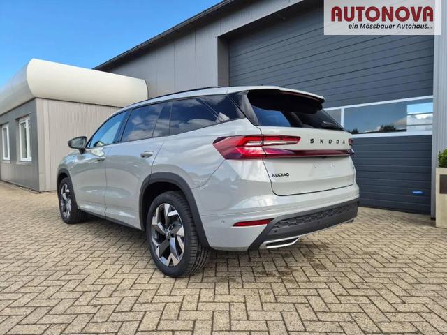 Skoda Kodiaq Sportline 1.5 TSI 204PS PHEV DSG schwenkb. AHK elektr. PanoDach HUD Alcantara PDC v+h 360&deg;Kamera CANTON Sound Klimaautomatik Sitzheizung Lenkradheizung Navi Apple CarPlay Android Auto 2xKeyless 19"LM vollelektr. Reichweite 116KM 