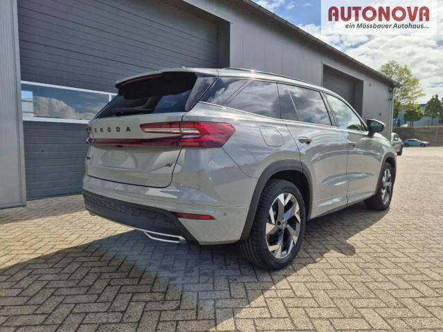 Skoda Kodiaq Sportline 1.5 TSI 204PS PHEV DSG schwenkb. AHK elektr. PanoDach HUD Alcantara PDC v+h 360&deg;Kamera CANTON Sound Klimaautomatik Sitzheizung Lenkradheizung Navi Apple CarPlay Android Auto 2xKeyless 19"LM vollelektr. Reichweite 116KM 