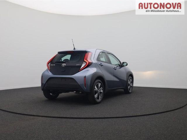 Toyota Aygo X Pure 1.5 Hybrid 116PS Automatik Sitzheizung Klimaautomatik R&uuml;ckf.Kamera AbstandsTempomat Nebelscheinw. Multifunktionslenkrad Bluetooth Touchscreen Apple CarPlay + Android Auto 2xKeyless 