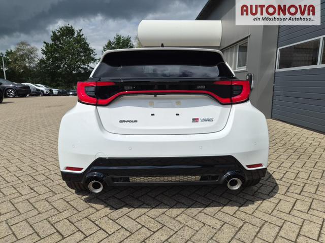Toyota GR Yaris 1.6 Turbo 280PS Automatik 4x4 High Performance BBS Felgen Klimaautomatik Lenkradheizung Sitzheizung JBL Premiumsound Navi Bluetooth DAB Apple CarPlay Android Auto2x Keyless R&uuml;ckf.Kamera PDC v+h ACC 18-LM 