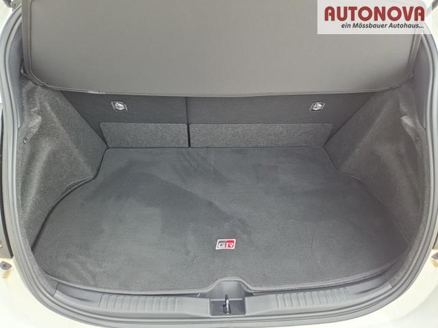 Toyota GR Yaris 1.6 Turbo 280PS Automatik 4x4 High Performance BBS Felgen Klimaautomatik Lenkradheizung Sitzheizung JBL Premiumsound Navi Bluetooth DAB Apple CarPlay Android Auto2x Keyless R&uuml;ckf.Kamera PDC v+h ACC 18-LM 