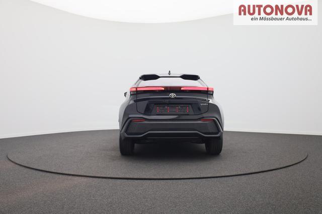 Toyota C-HR 2.0-l-VVT-i 223PS PHEV Automatik Teamplayer Voll-LED elektr. Heckklappe Sitzheizung Lenkradheizung Klimaautomatik Navi Bluetooth wireless Apple CarPlay + Android Auto ACC PDC v+h R&uuml;ckf.Kamera 18"LM vollelektr. Reichweite 66KM 