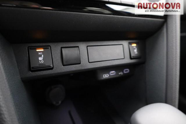 Toyota Yaris Cross 1.5-l 130PS HEV Automatik Style Matrix-LED 4xKamera elektr. Heckklappe Sitzheizung Lenkradheizung Klimaautomatik Navi Bluetooth wireless Apple CarPlay + Android Auto ACC PDC v+h 18"LM 