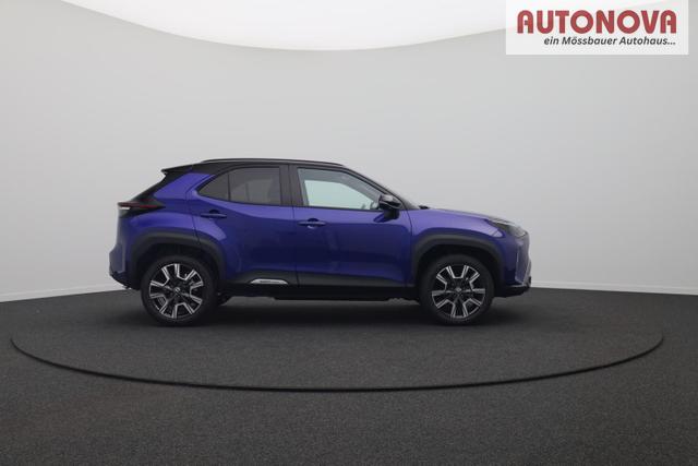 Toyota Yaris Cross 1.5-l 130PS HEV Automatik Style Matrix-LED 4xKamera elektr. Heckklappe Sitzheizung Lenkradheizung Klimaautomatik Navi Bluetooth wireless Apple CarPlay + Android Auto ACC PDC v+h 18"LM 