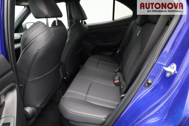 Toyota Yaris Cross 1.5-l 130PS HEV Automatik Style Matrix-LED 4xKamera elektr. Heckklappe Sitzheizung Lenkradheizung Klimaautomatik Navi Bluetooth wireless Apple CarPlay + Android Auto ACC PDC v+h 18"LM 