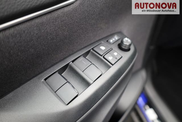 Toyota Yaris Cross 1.5-l 130PS HEV Automatik Style Matrix-LED 4xKamera elektr. Heckklappe Sitzheizung Lenkradheizung Klimaautomatik Navi Bluetooth wireless Apple CarPlay + Android Auto ACC PDC v+h 18"LM 
