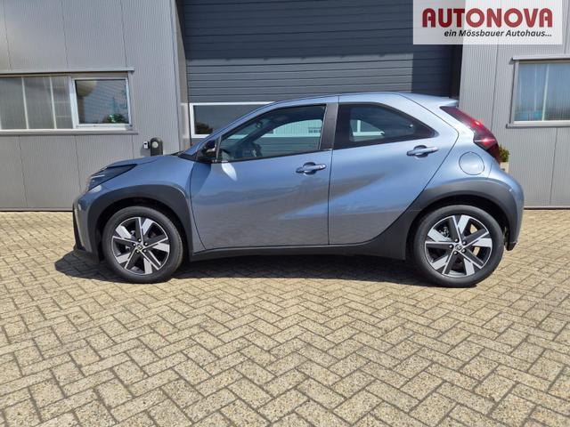 Toyota Aygo X Pure 1.5 Hybrid 116PS Automatik Sitzheizung Klimaautomatik R&uuml;ckf.Kamera AbstandsTempomat Nebelscheinw. Multifunktionslenkrad Bluetooth Touchscreen Apple CarPlay + Android Auto 2xKeyless 