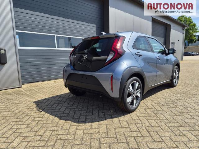Toyota Aygo X Pure 1.5 Hybrid 116PS Automatik Sitzheizung Klimaautomatik R&uuml;ckf.Kamera AbstandsTempomat Nebelscheinw. Multifunktionslenkrad Bluetooth Touchscreen Apple CarPlay + Android Auto 2xKeyless 