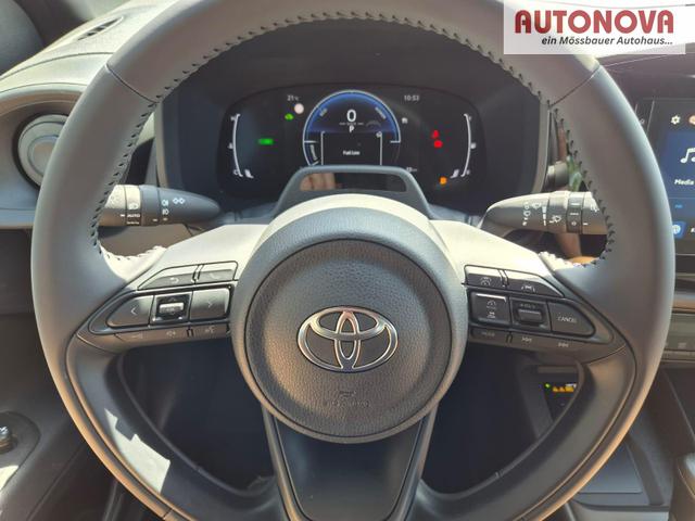 Toyota Aygo X Pure 1.5 Hybrid 116PS Automatik Sitzheizung Klimaautomatik R&uuml;ckf.Kamera AbstandsTempomat Nebelscheinw. Multifunktionslenkrad Bluetooth Touchscreen Apple CarPlay + Android Auto 2xKeyless 