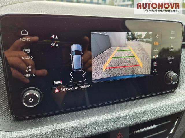 Skoda Kamiq 1.5 TSI 150PS DSG Selection Klimaautomatik Sitzheizung R&uuml;ckf.Kamera PDC Apple CarPlay + Android Auto Tempomat Garantieverl&auml;ngerung 16"LM 