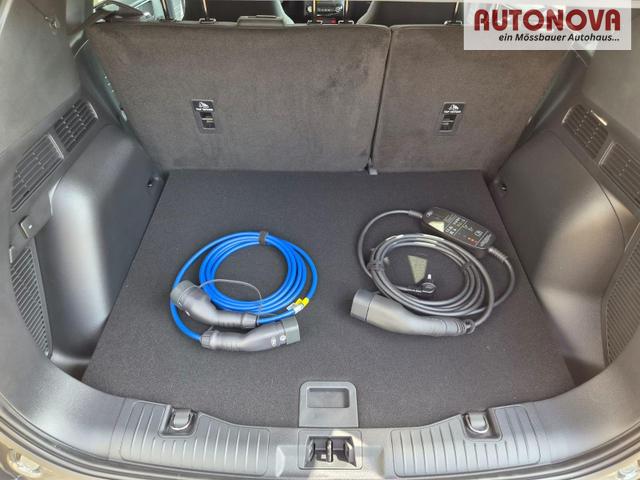 Ford Kuga Titanium 243PS PHEV Automatik elektr. PanoDach Sitzheizung v+h Lenkradheizung Frontscheibe beheizb. Klimaautomatik Navi SYNC4 Apple CarPlay Android Auto Touchscreen PDC 4xKamera 2xKeyless 17"LM vollelektr. Reichweite 66KM 