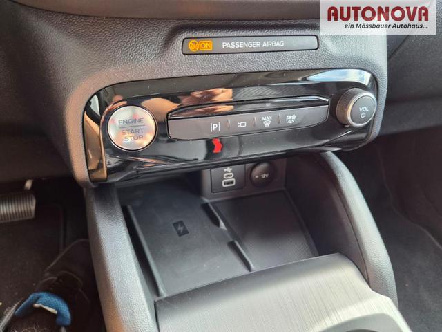 Ford Kuga Titanium 243PS PHEV Automatik elektr. PanoDach Sitzheizung v+h Lenkradheizung Frontscheibe beheizb. Klimaautomatik Navi SYNC4 Apple CarPlay Android Auto Touchscreen PDC 4xKamera 2xKeyless 17"LM vollelektr. Reichweite 66KM 