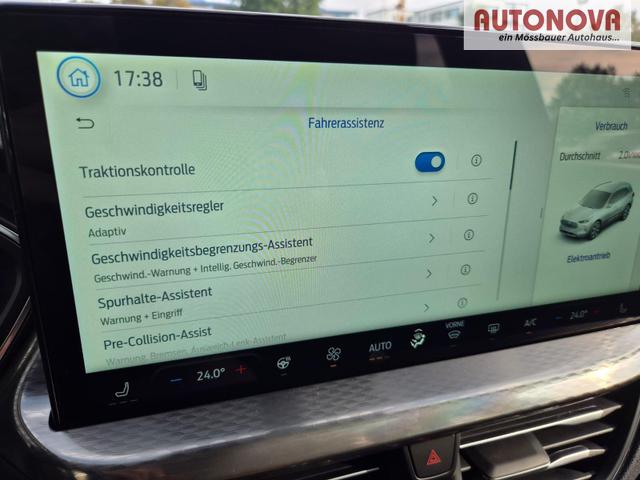Ford Kuga Titanium 243PS PHEV Automatik schwenkb. AHK elektr. PanoDach Sitzheizung v+h Lenkradheizung Frontscheibe beheizb. Klimaautomatik Navi SYNC4 Apple CarPlay Android Auto Touchscreen PDC 4xKamera 2xKeyless 17"LM vollelektr. Reichweite 66KM 