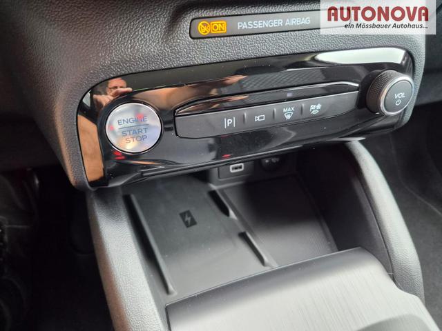 Ford Kuga Titanium 243PS PHEV Automatik schwenkb. AHK Sitzheizung v+h Lenkradheizung Frontscheibe beheizb. Klimaautomatik Navi SYNC4 Apple CarPlay Android Auto Touchscreen PDC 4xKamera 2xKeyless 17"LM vollelektr. Reichweite 66KM 