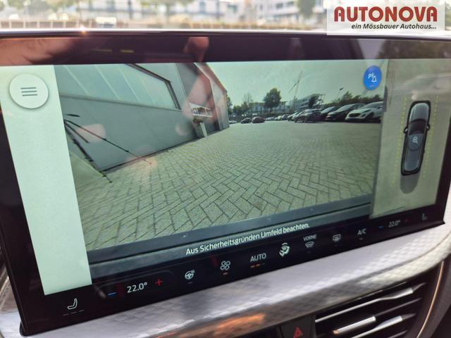 Ford Kuga Titanium 243PS PHEV Automatik schwenkb. AHK Sitzheizung v+h Lenkradheizung Frontscheibe beheizb. Klimaautomatik Navi SYNC4 Apple CarPlay Android Auto Touchscreen PDC 4xKamera 2xKeyless 17"LM vollelektr. Reichweite 66KM 