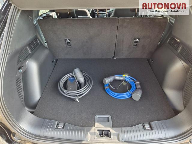 Ford Kuga Titanium 243PS PHEV Automatik elektr. PanoDach Sitzheizung v+h Lenkradheizung Frontscheibe beheizb. Klimaautomatik Navi SYNC4 Apple CarPlay Android Auto Touchscreen PDC 4xKamera 2xKeyless 17"LM vollelektr. Reichweite 66KM 