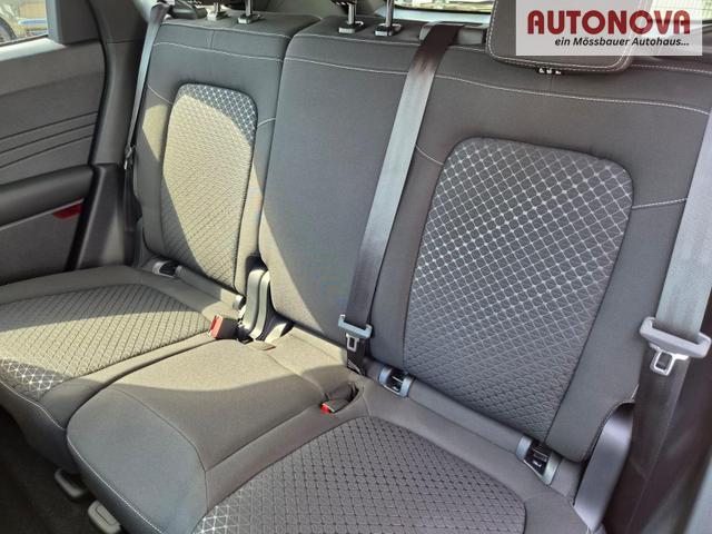 Ford Kuga Titanium 243PS PHEV Automatik elektr. PanoDach Sitzheizung v+h Lenkradheizung Frontscheibe beheizb. Klimaautomatik Navi SYNC4 Apple CarPlay Android Auto Touchscreen PDC 4xKamera 2xKeyless 17"LM vollelektr. Reichweite 66KM 